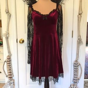 Gothic Velvet and Lace Dress NWT